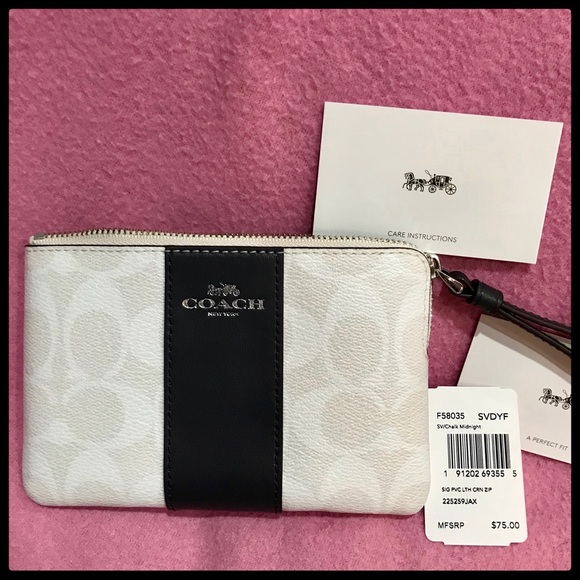 Coach Handbags - NWT COACH Corner Zip Wristlet